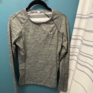 Long sleeve under armour shirt